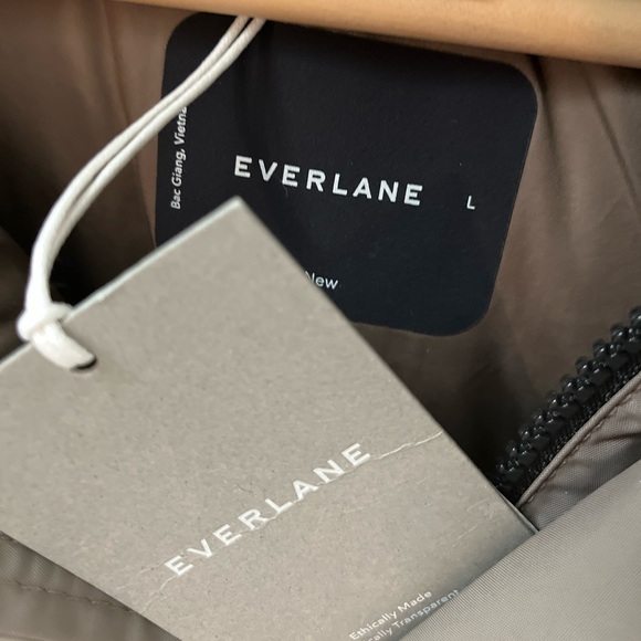 Smart Handsome Great Fall Winter Layer - Picture 2 of 7